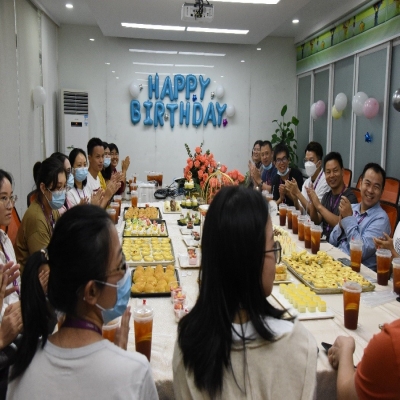 珍惜當(dāng)下 期許未來(lái)——國(guó)微電子員工9月生日會(huì)活動(dòng)